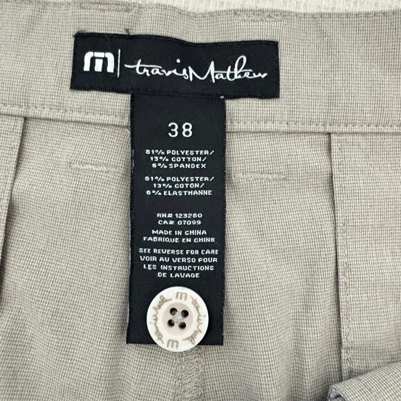 TravisMathew Shorts Bundle Size 38 Lot of 2 Golf Casual Performance Preppy - Picture 4 of 7